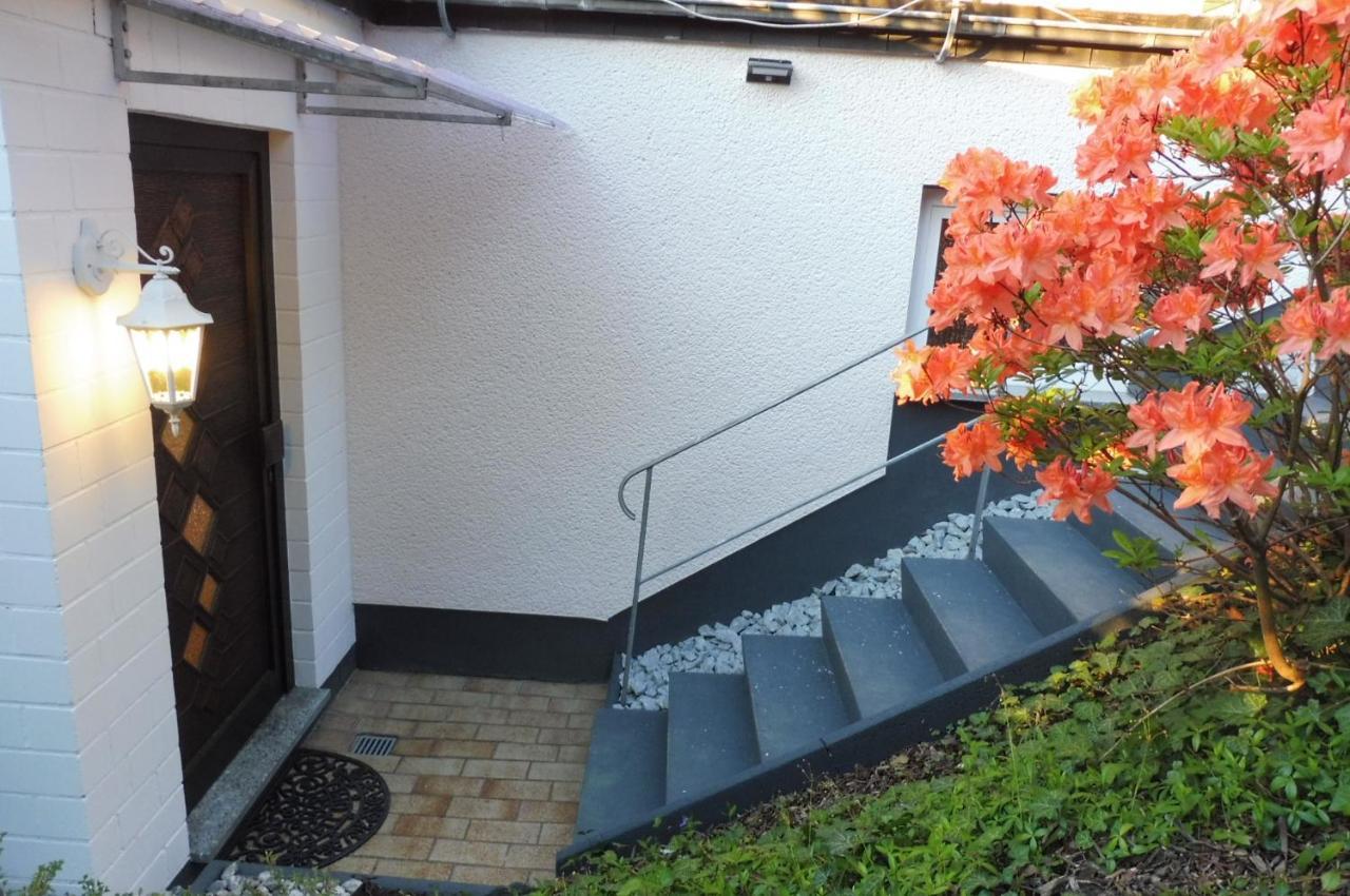 Exklusive Ferienwohnung 'Agger-Blick' Mit Grosser Seeblick-Terrasse & Sauna Gummersbach Bagian luar foto