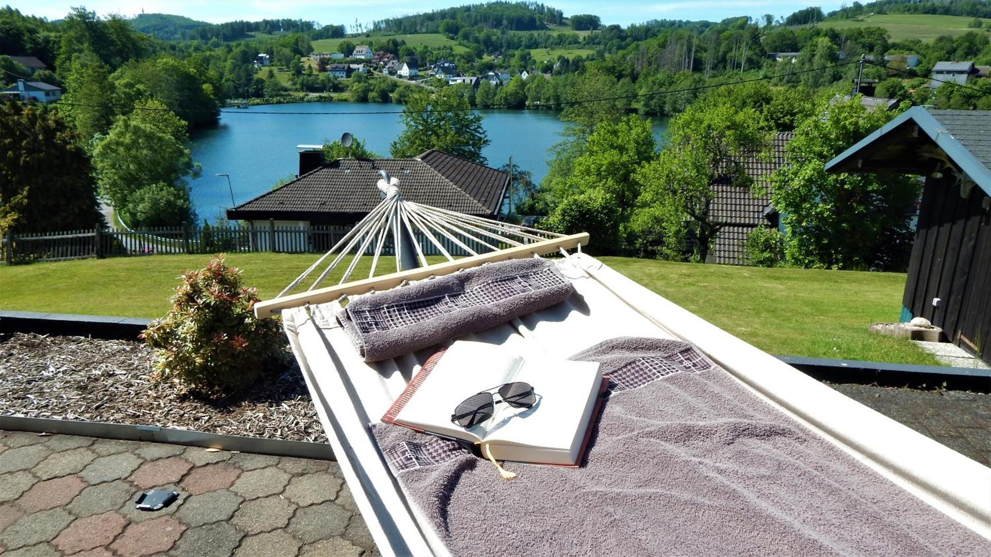 Exklusive Ferienwohnung 'Agger-Blick' Mit Grosser Seeblick-Terrasse & Sauna Gummersbach Bagian luar foto